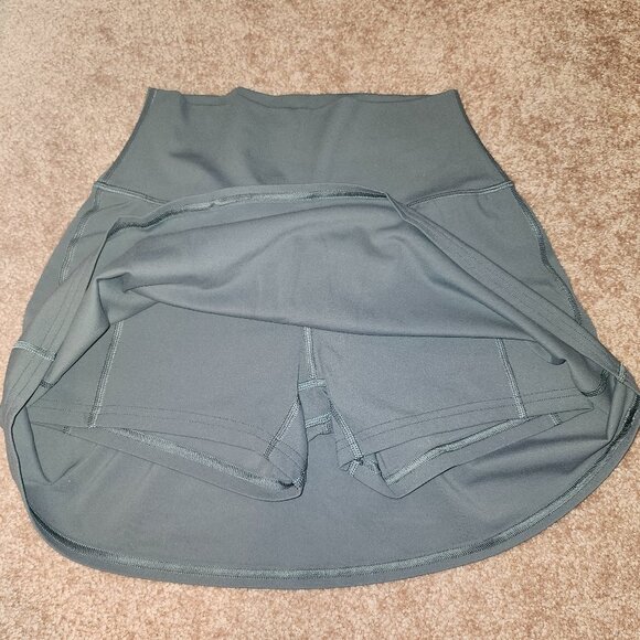 Lululemon skirt (skort) - Picture 3 of 5
